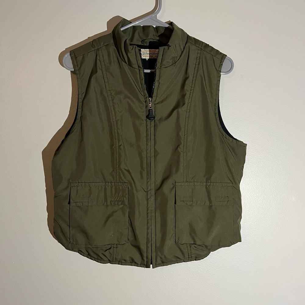 ☃️ St John’s Green Vest